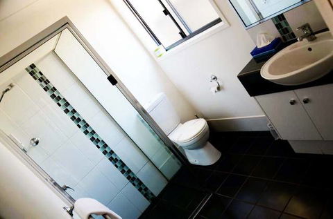 Oakey Motor Inn - New South Wales Tourism  2