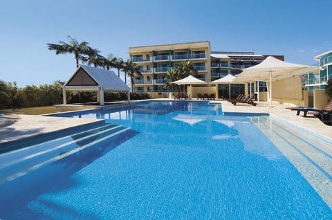 Oaks Waterfront Resort - New South Wales Tourism  1