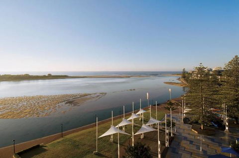 Oaks Waterfront Resort - New South Wales Tourism  4
