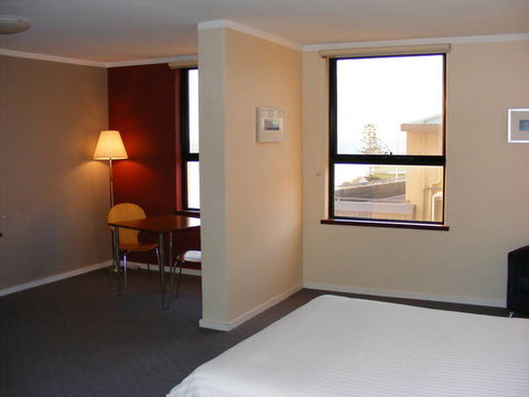 Ocean Beach Hotel - New South Wales Tourism  3