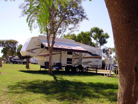 Outback Oasis Caravan Park - New South Wales Tourism  0