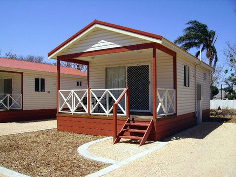 Outback Oasis Caravan Park - New South Wales Tourism  2