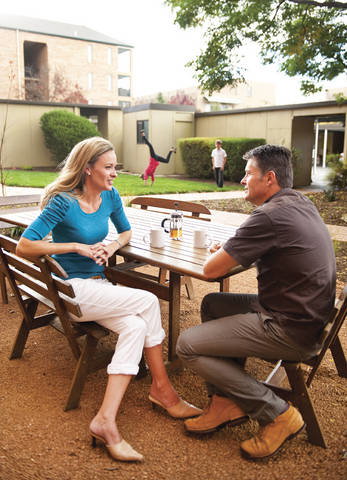 Oxley Court Serviced Apartments - New South Wales Tourism  1