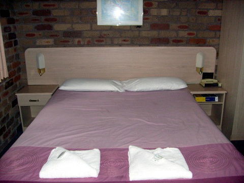 Palm Court Motel - New South Wales Tourism  2