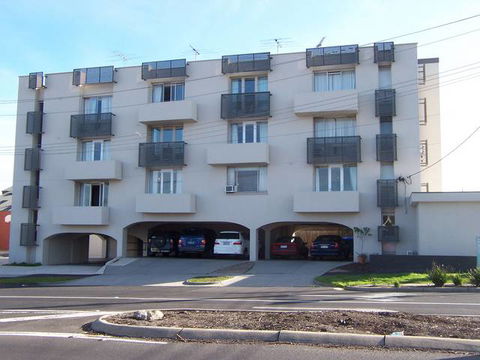 Parkville Place Apartments - New South Wales Tourism  0