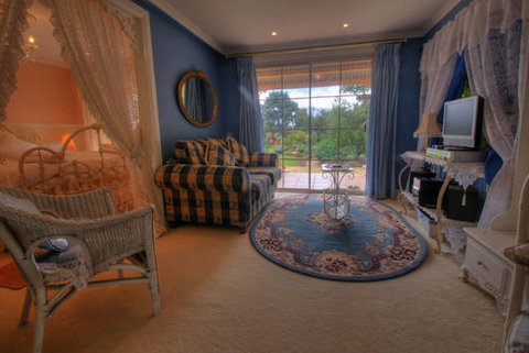 Peppermint Springs Retreat & Day Spa - New South Wales Tourism  1