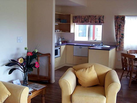 Poinciana Cottages - New South Wales Tourism  0