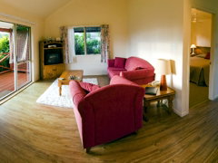 Poinciana Cottages - New South Wales Tourism  3