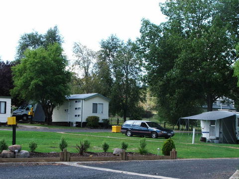 Poplar Caravan Park - New South Wales Tourism  0