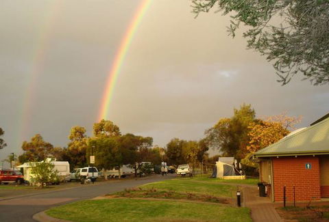 Port Pirie Beach Caravan Park - New South Wales Tourism  0