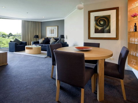 Pullman Quay Grand Sydney Harbour - New South Wales Tourism  1