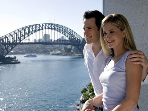 Pullman Quay Grand Sydney Harbour - New South Wales Tourism  2