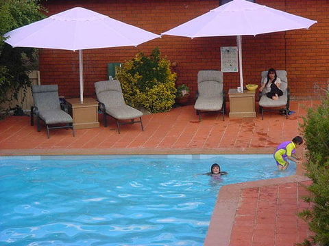 Quality Inn Country Plaza Queanbeyan - New South Wales Tourism  0