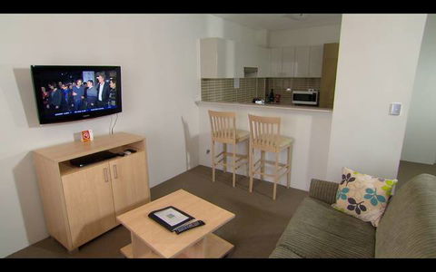 Quality Suites Pioneer Sands - New South Wales Tourism  7
