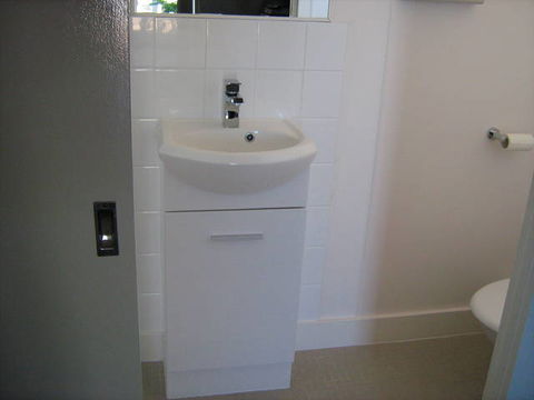 Rest Easi Motel - New South Wales Tourism  4