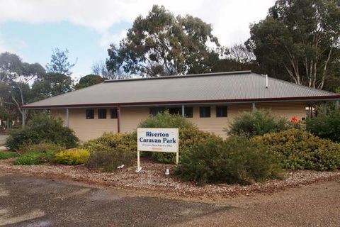 Riverton Caravan Park - New South Wales Tourism  1
