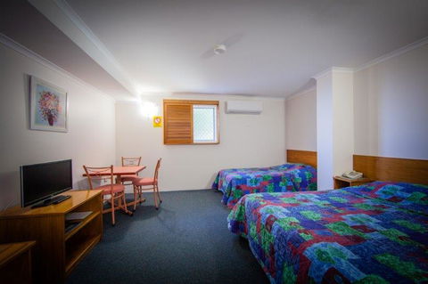 Rockhampton Serviced Apartments - New South Wales Tourism  0