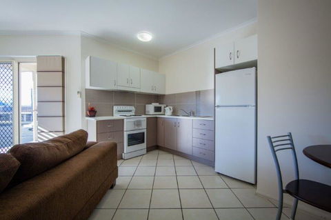 Rockhampton Serviced Apartments - New South Wales Tourism  8
