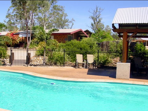 Rubyvale Motel & Holiday Units - New South Wales Tourism  1