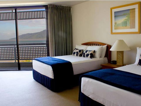 Rydges Esplanade Resort Cairns - New South Wales Tourism  0