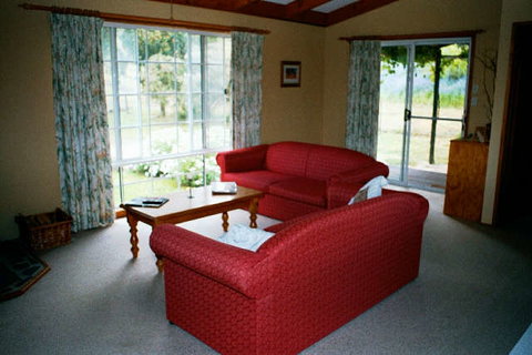 Sevenhill Cottages Accommodation And Conference Centre - New South Wales Tourism  0