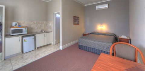 Silver Haven Motor Inn - New South Wales Tourism  8