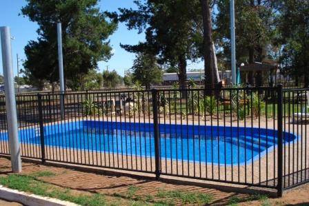 Silver Oaks Motel - New South Wales Tourism  0
