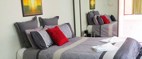 Sisleys Motel - New South Wales Tourism  4