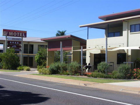 Spinifex Motel - New South Wales Tourism  4