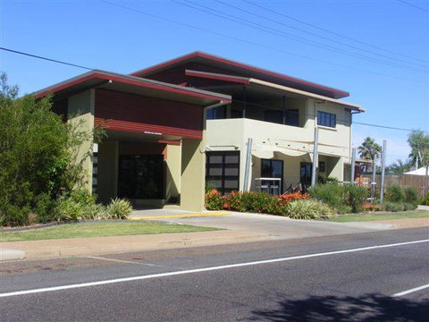 Spinifex Motel - New South Wales Tourism  5