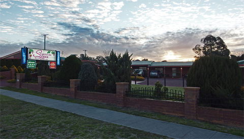 Stannum Lodge Motor Inn - New South Wales Tourism  0