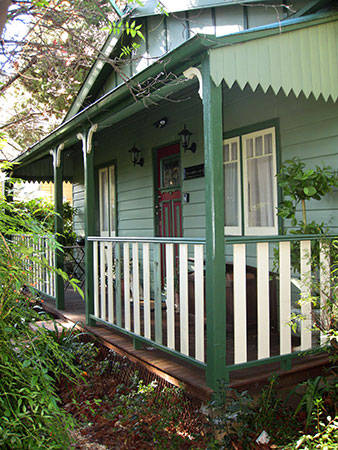 Strawberry Patch Cottage - New South Wales Tourism  0
