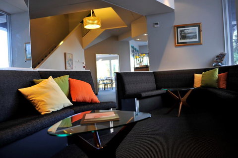 Sullivans Hotel - New South Wales Tourism  2