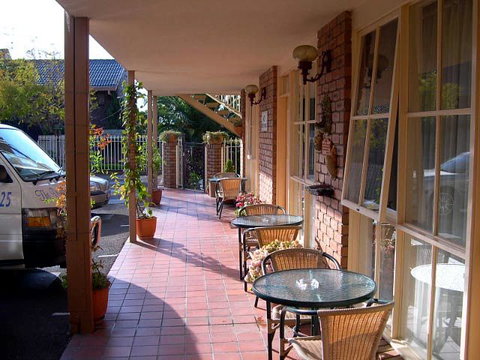 Summerhill Motor Inn - New South Wales Tourism  3