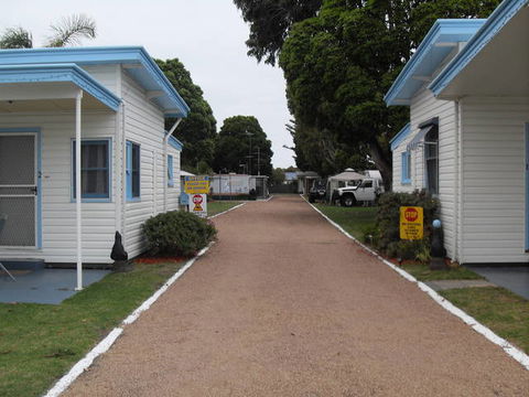Sunnyside Caravan Park - New South Wales Tourism  3
