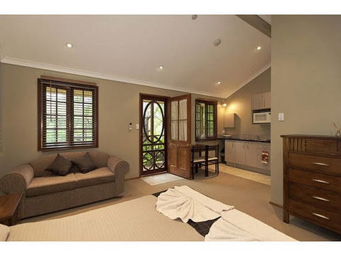Sunshine Valley Cottages - New South Wales Tourism  1