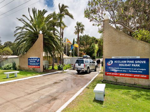 Acclaim Pine Grove Holiday Park - New South Wales Tourism  4