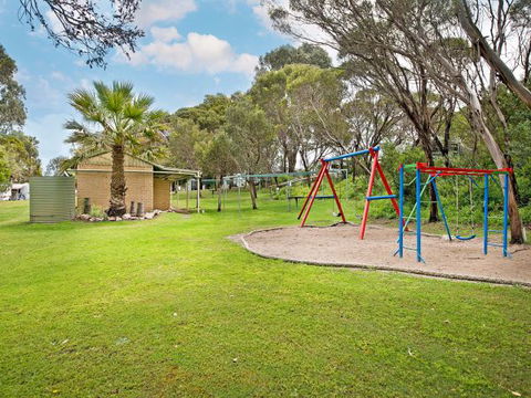 Acclaim Pine Grove Holiday Park - New South Wales Tourism  9