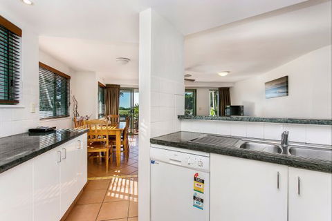 A Summer Cottage - New South Wales Tourism  350