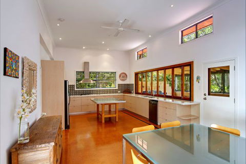 A Summer Cottage - New South Wales Tourism  114