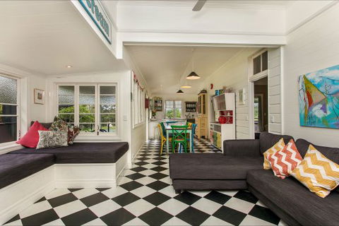 A Summer Cottage - New South Wales Tourism  54