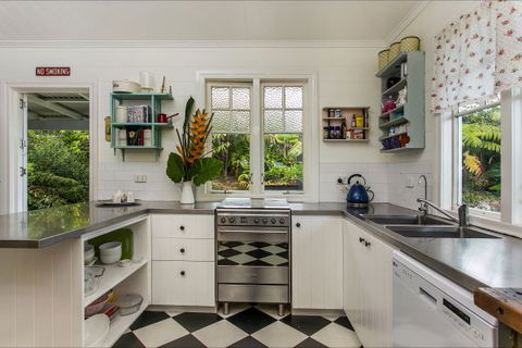 A Summer Cottage - New South Wales Tourism  55