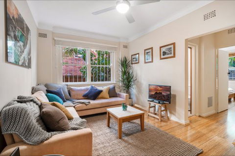 A Summer Cottage - New South Wales Tourism  378