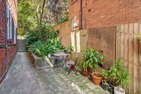 A Summer Cottage - New South Wales Tourism  383