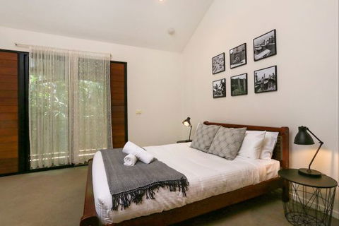 A Summer Cottage - New South Wales Tourism  99