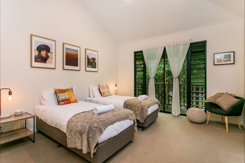 A Summer Cottage - New South Wales Tourism  101