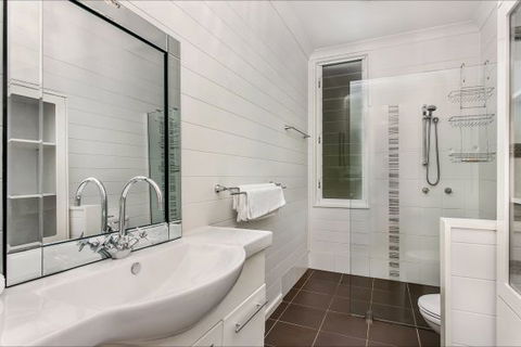 A Summer Cottage - New South Wales Tourism  63