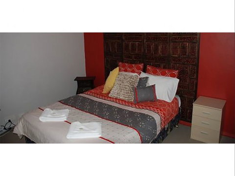 Capertee Royal Hotel - New South Wales Tourism  7