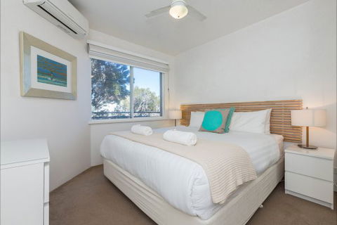 Cottesloe Samsara Apartment - New South Wales Tourism  4