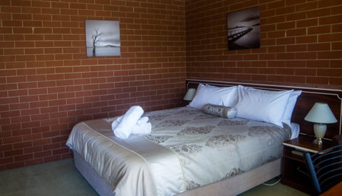 Junction Motor Inn - New South Wales Tourism  12